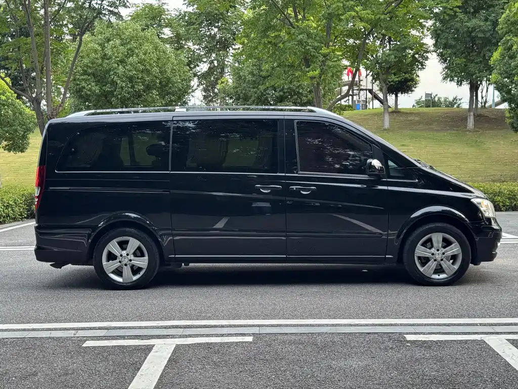 Mercedes-Benz Viano 2015 — фото 8