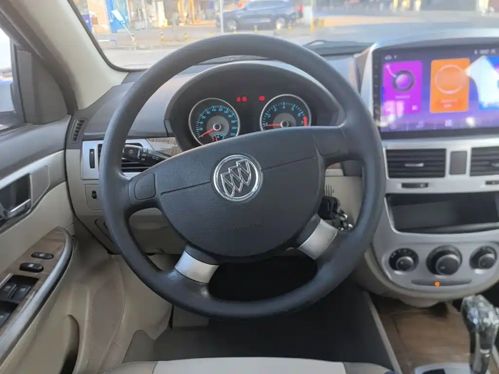 Buick Excelle 2015 — фото 11