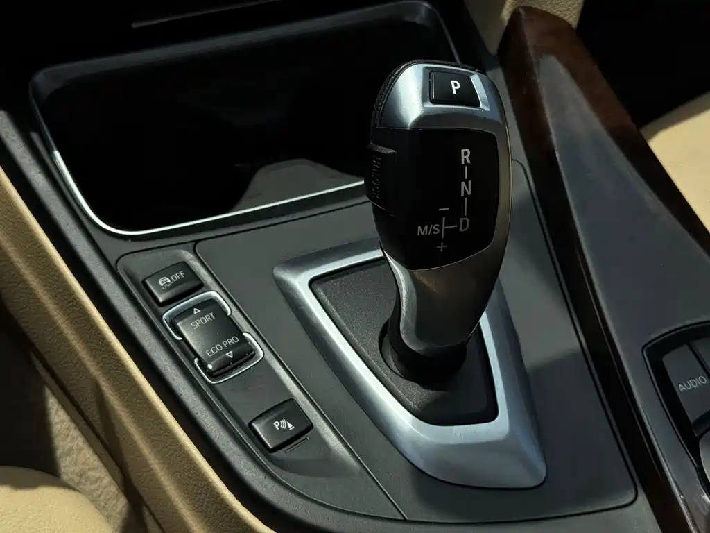 BMW 3 Series 2013 — фото 19