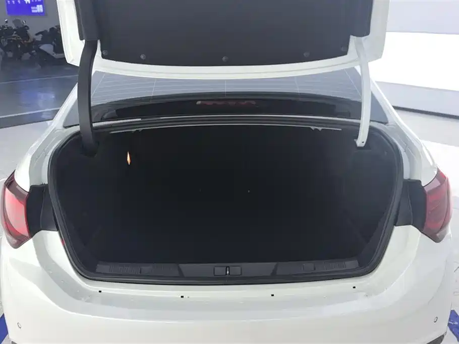 Citroen C4L 2017 — фото 4