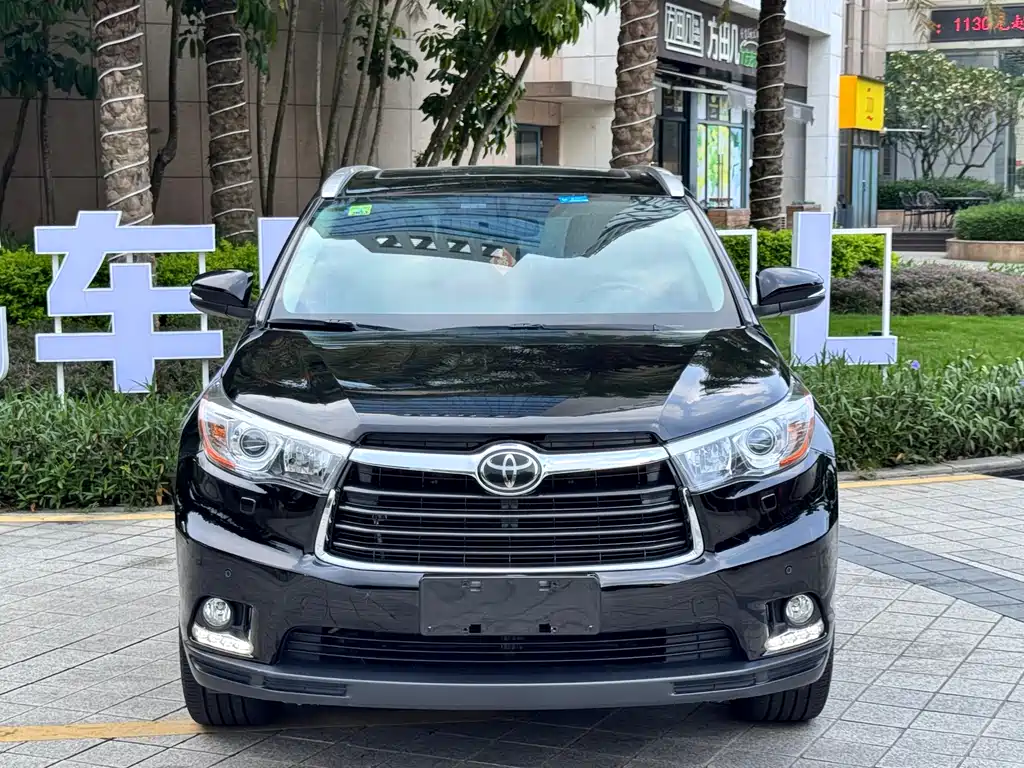 Toyota Highlander 2015 — фото 2
