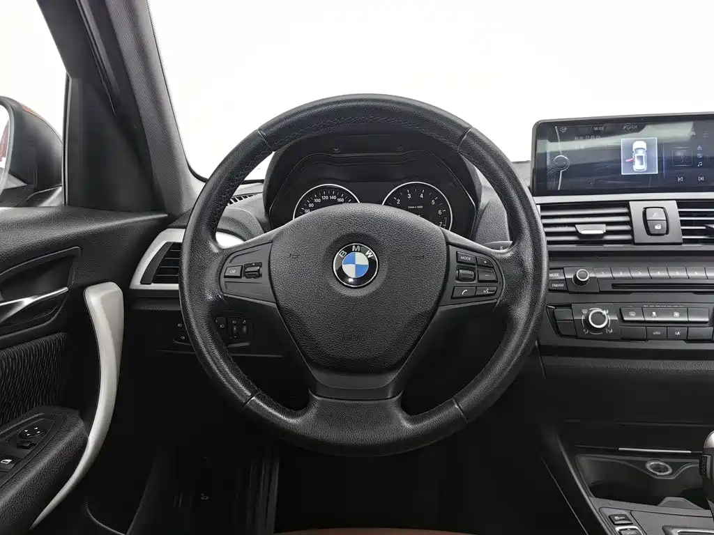 BMW 1 Series 2014 — фото 11
