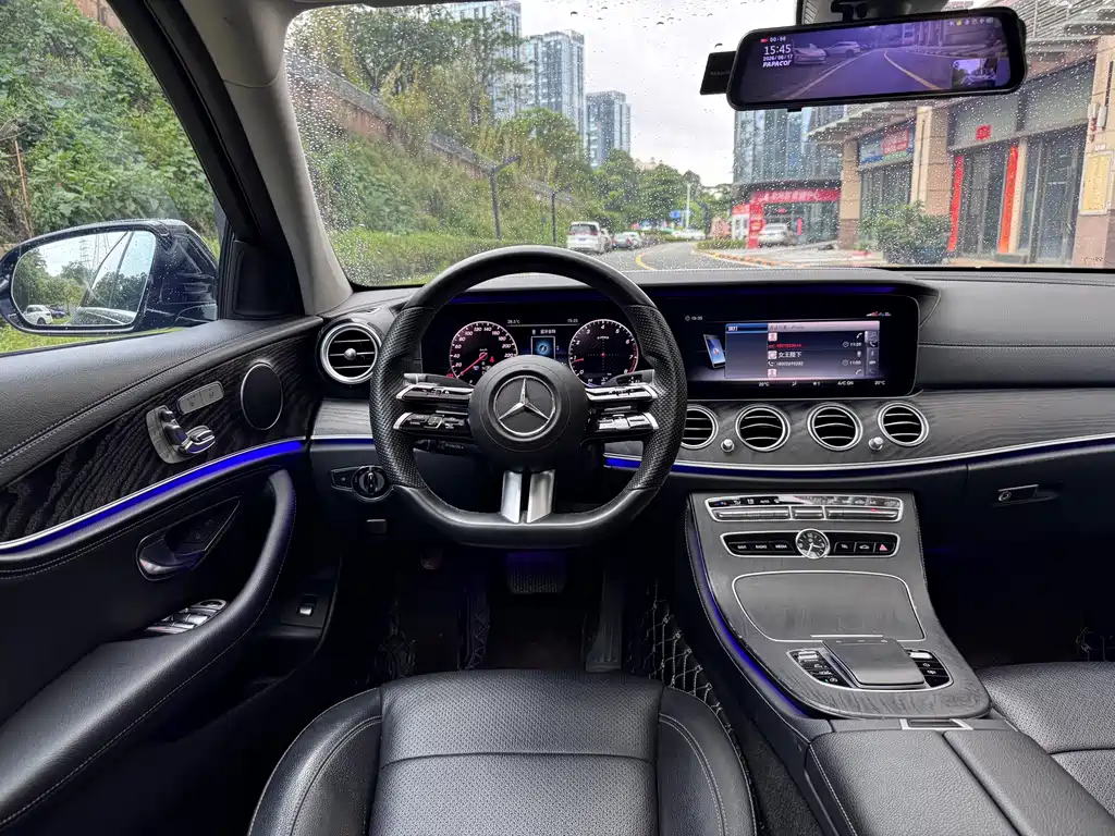 Mercedes-Benz E-Class 2018 — фото 10