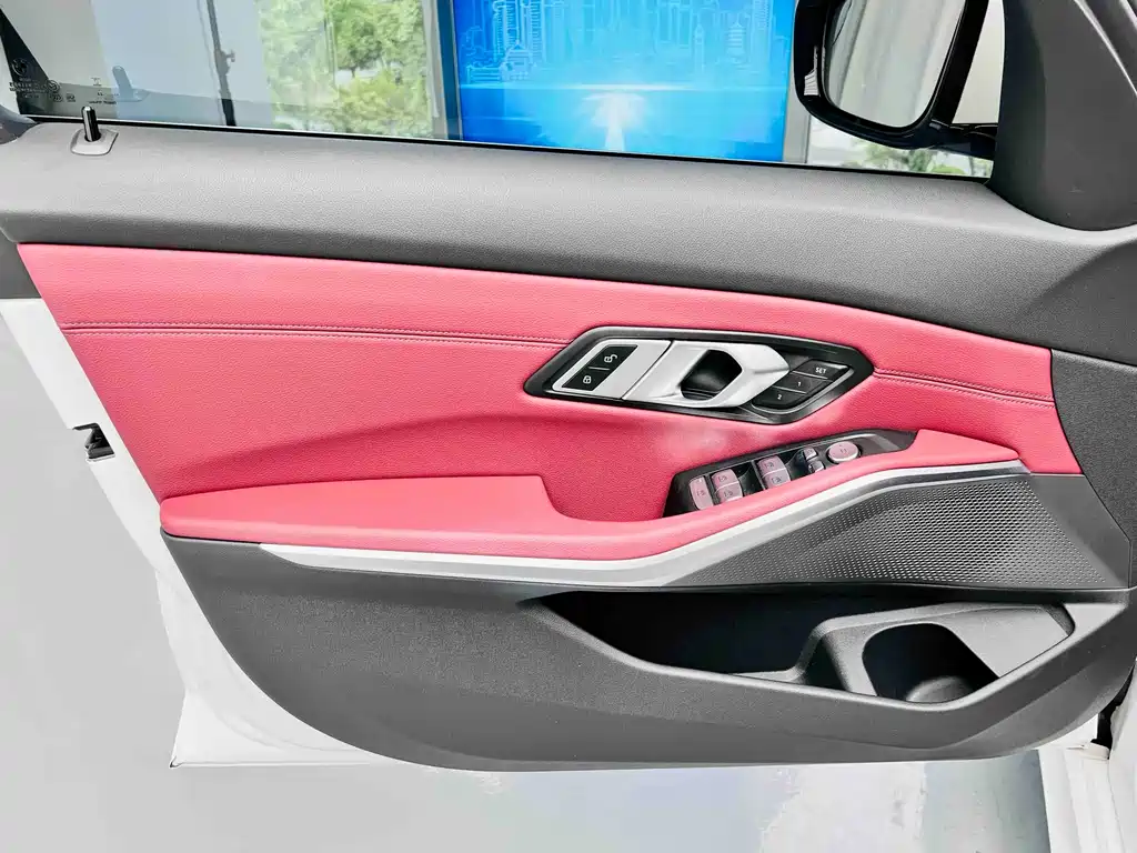 BMW 3 Series 2023 — фото 12