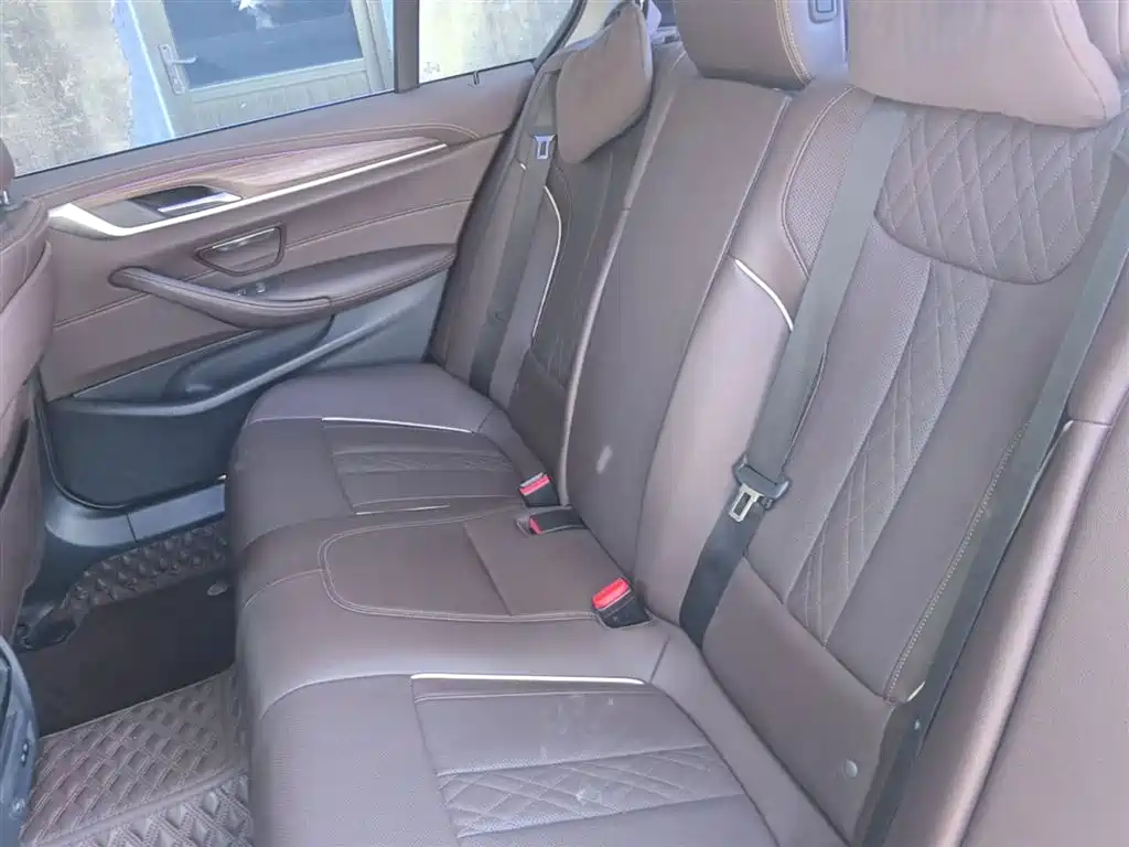 BMW 5 Series New Energy 2021 — фото 13
