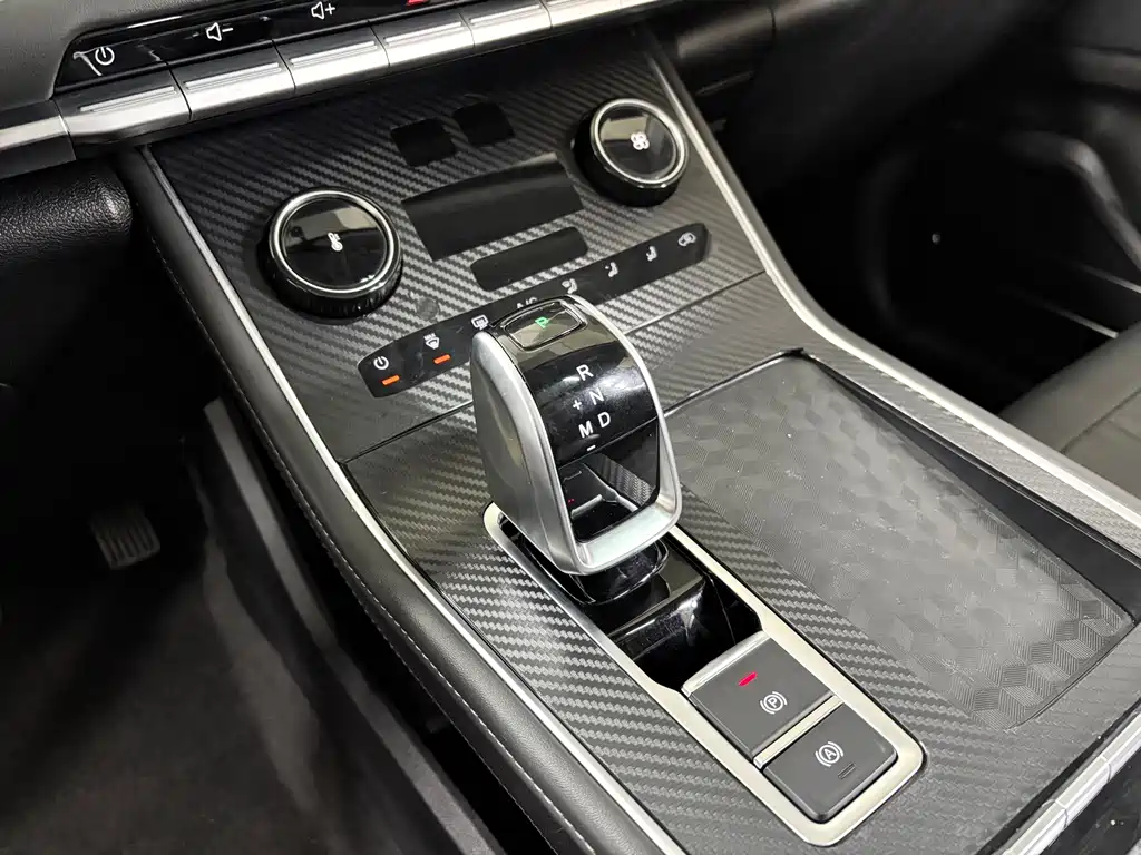 Chery Tiggo 8 2023 — фото 15