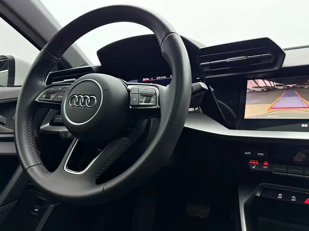 Audi A3 2022 — фото 10