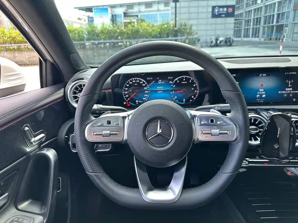 Mercedes-Benz A-Class 2022 — фото 28