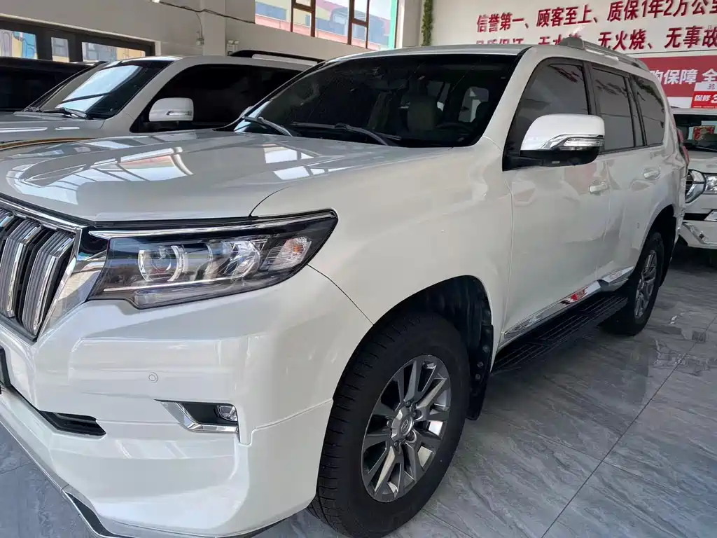 Toyota Prado 2019 — фото 2