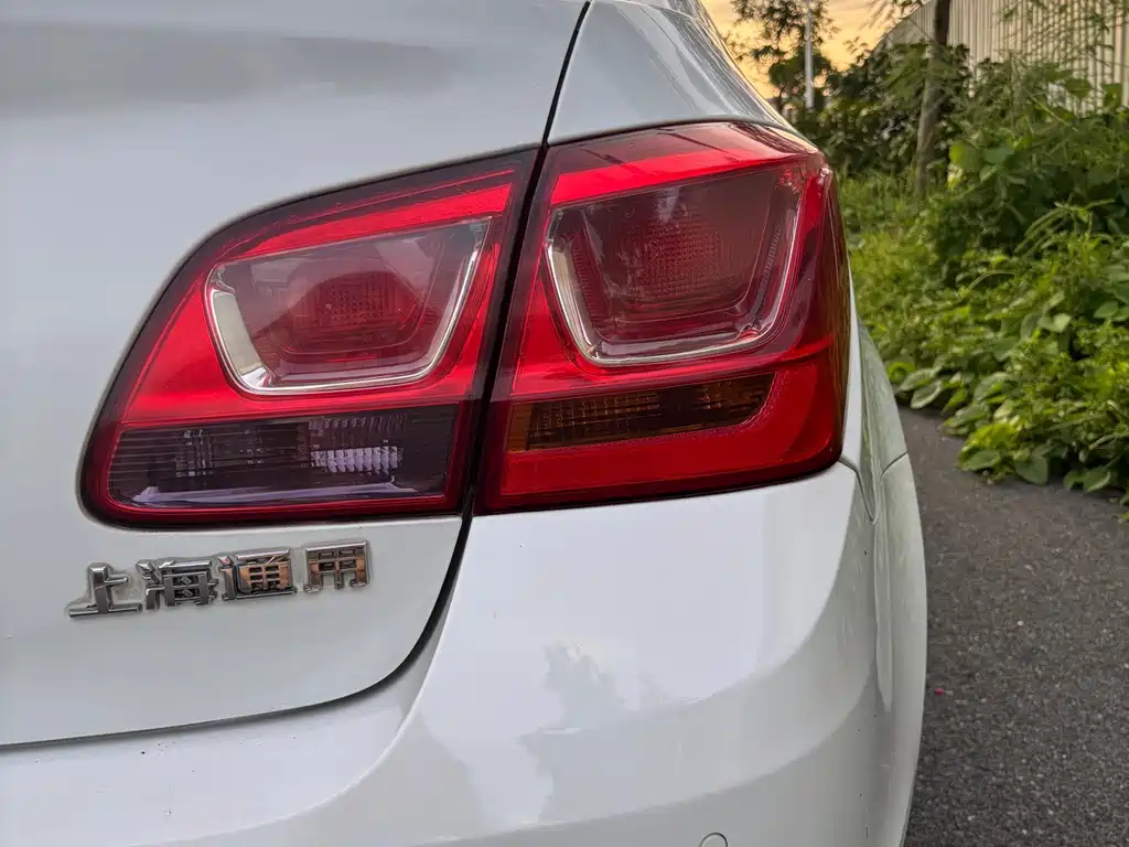 Chevrolet Cruze 2015 — фото 16