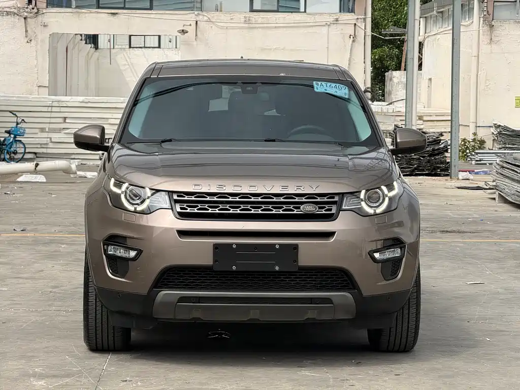Land Rover Discovery Sport 2017 — фото 2