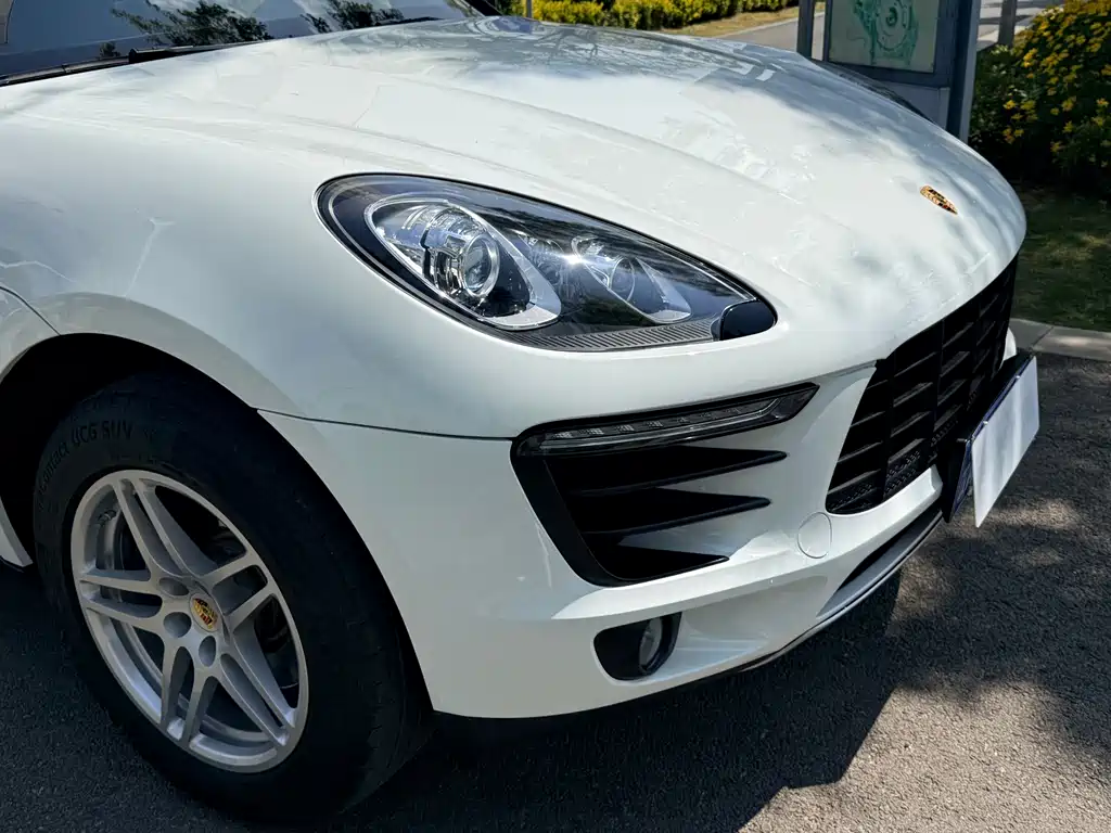 Porsche Macan 2018 — фото 13