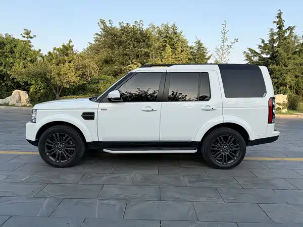 Land Rover Discovery 2015