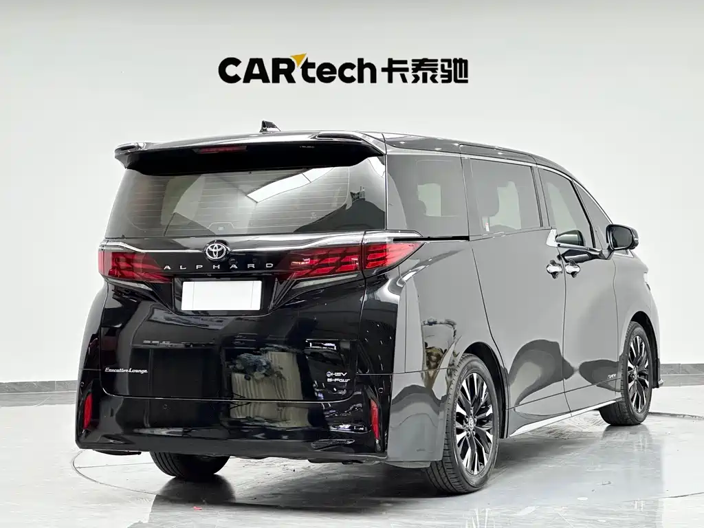 Toyota Alphard 2024 — фото 8