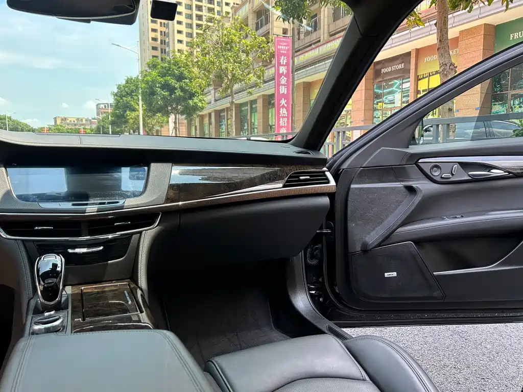 Cadillac CT6 2021 — фото 19