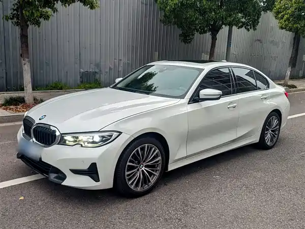 BMW 3 Series 2021