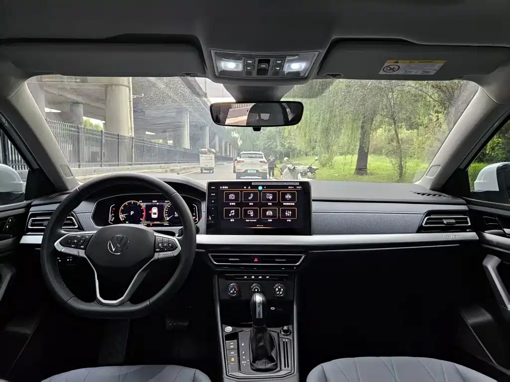 Volkswagen Lavida 2025