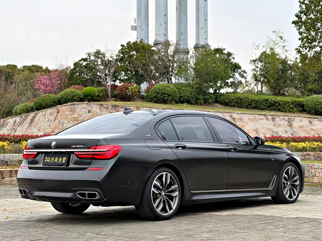 BMW 7 Series 2019 — фото 21