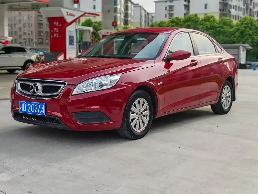 BAIC Senova D50 2015 — фото 3