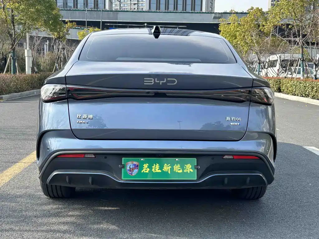 BYD Seal 06 2025 — фото 20