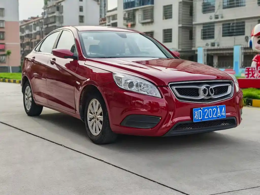 BAIC Senova D50 2015 — фото 2