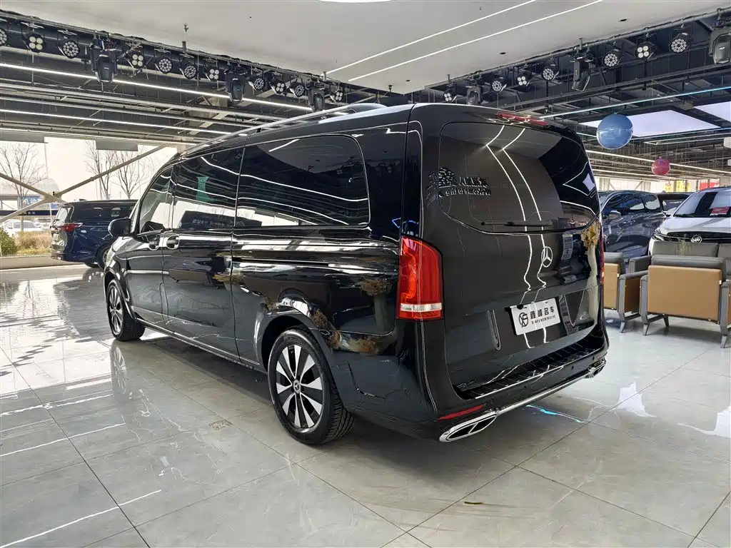 Mercedes-Benz Vito 2023 — фото 21