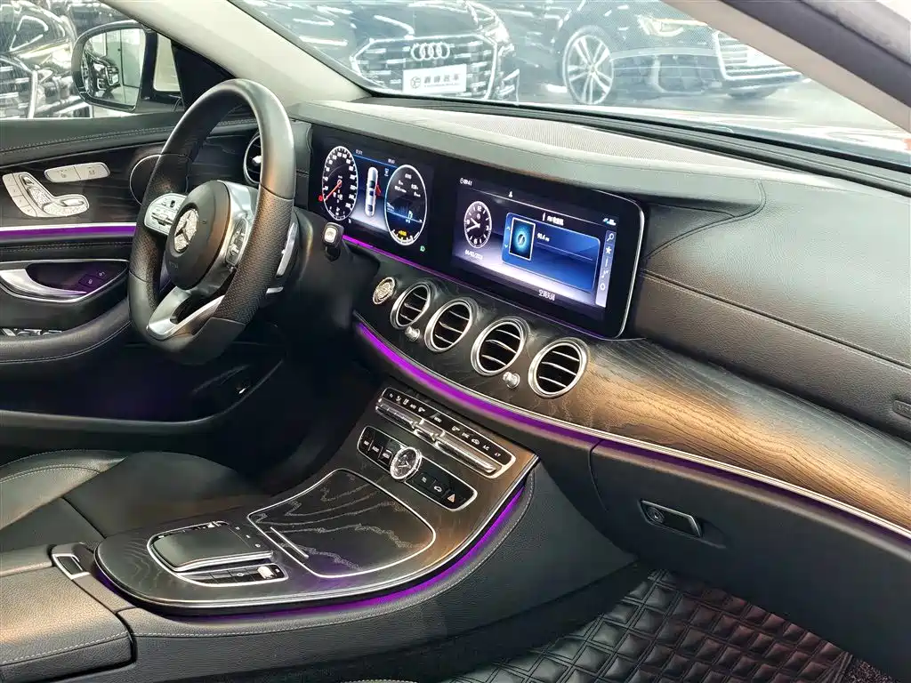 Mercedes-Benz E-Class 2020 — фото 20