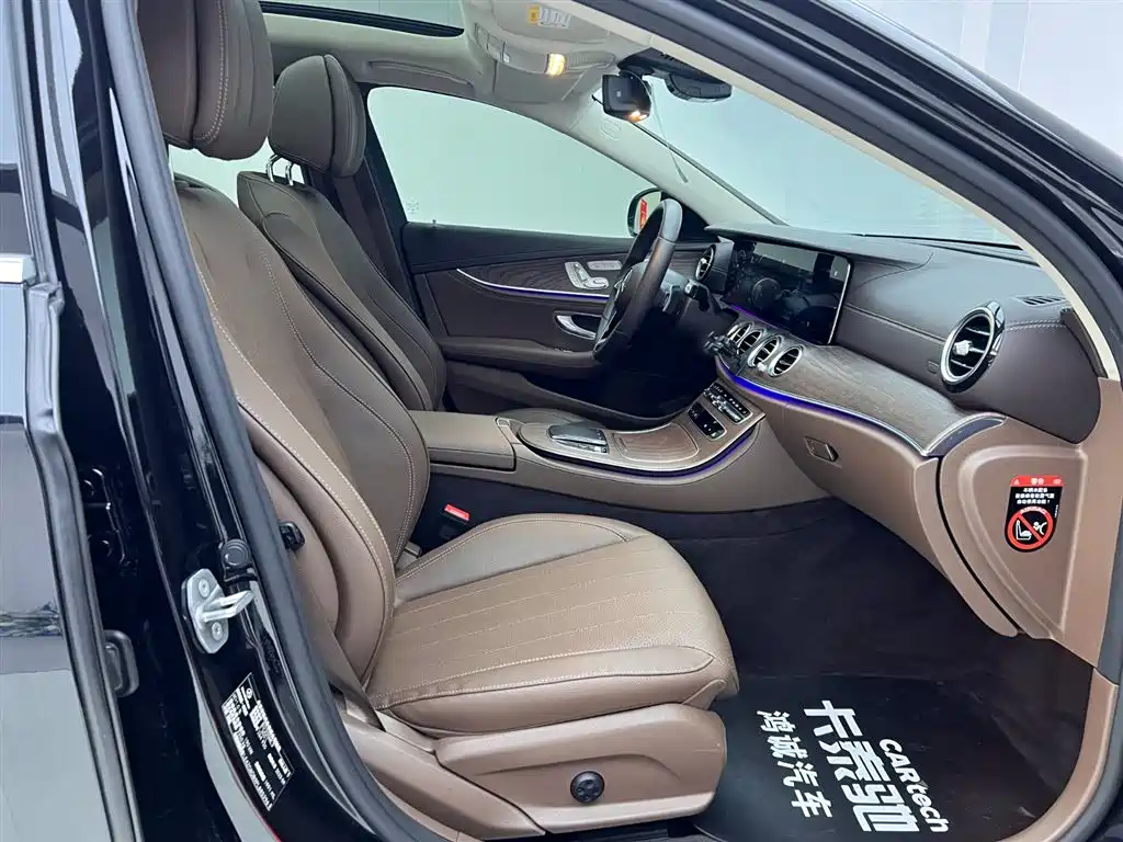 Mercedes-Benz E-Class 2023 — фото 19