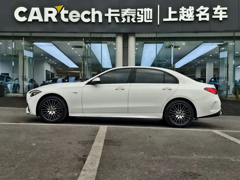 Mercedes-Benz C-Class 2022 — фото 2