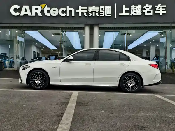 Mercedes-Benz C-Class 2022