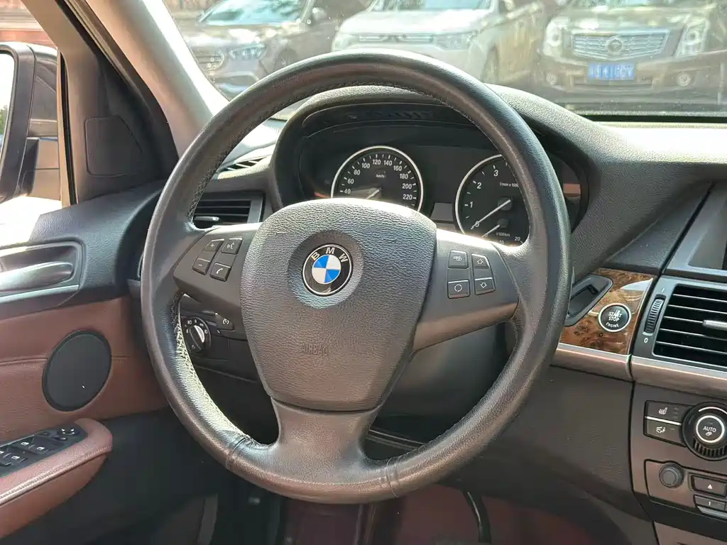 BMW X5 2012 — фото 19