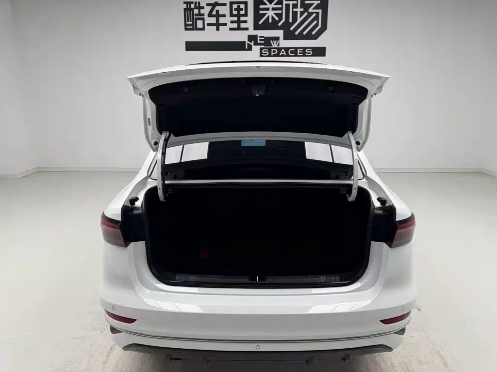 Geely Emgrand 2023 — фото 10