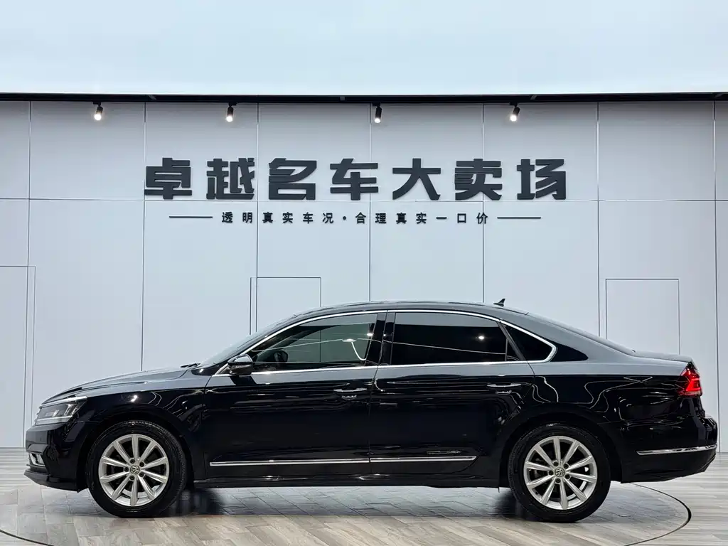 Volkswagen Passat 2018 — фото 10
