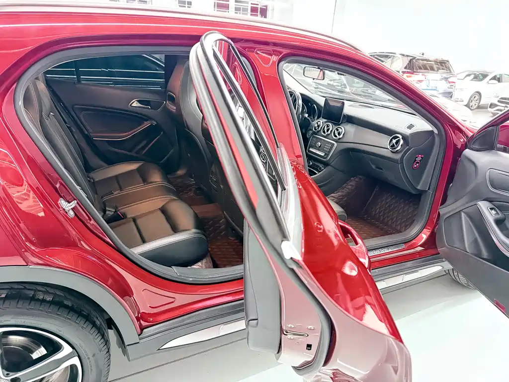 Mercedes-Benz GLA 2019 — фото 27