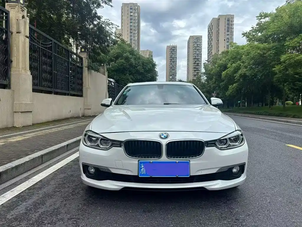 BMW 3 Series 2017 — фото 2