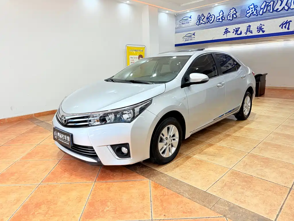 Toyota Corolla 2015 — фото 1