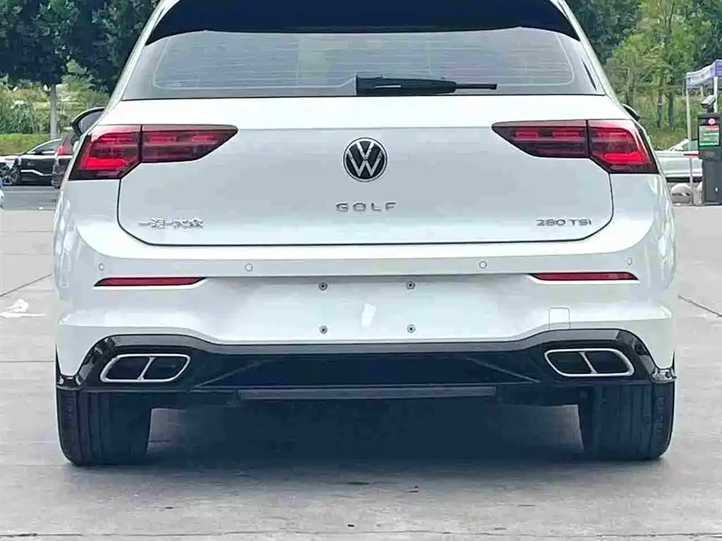 Volkswagen Golf 2023
