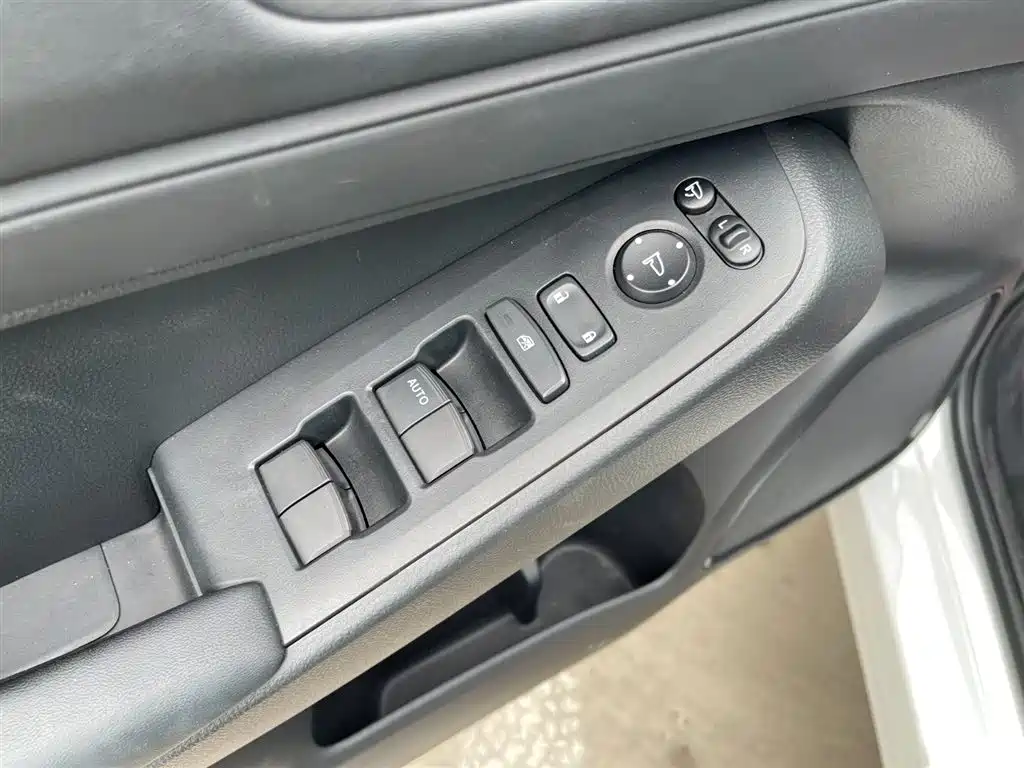 Honda Vezel 2023 — фото 17