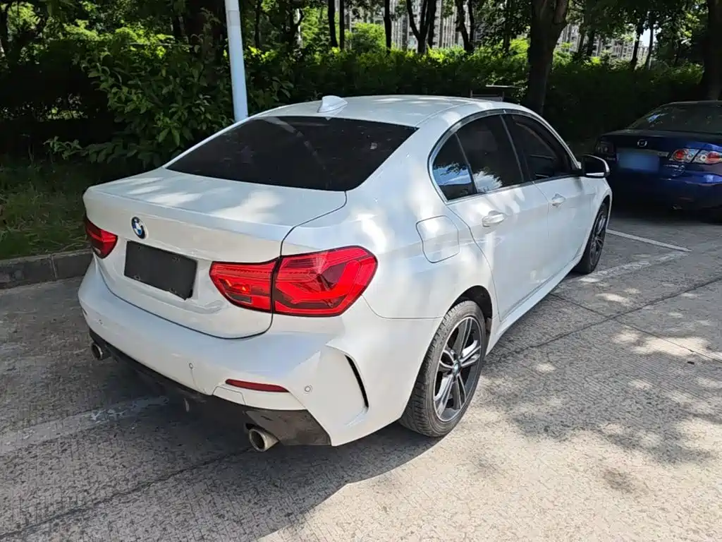 BMW 1 Series 2021