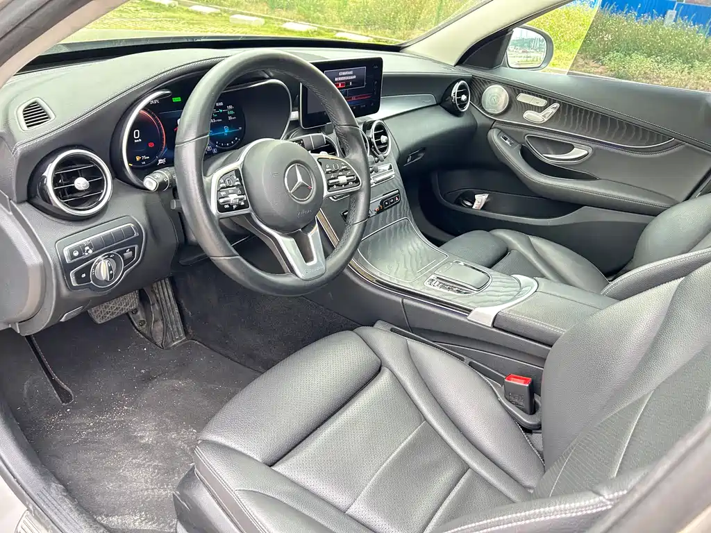 Mercedes-Benz C-Class 2018 — фото 10
