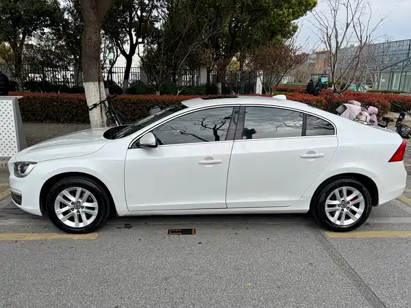 Volvo S60 2016