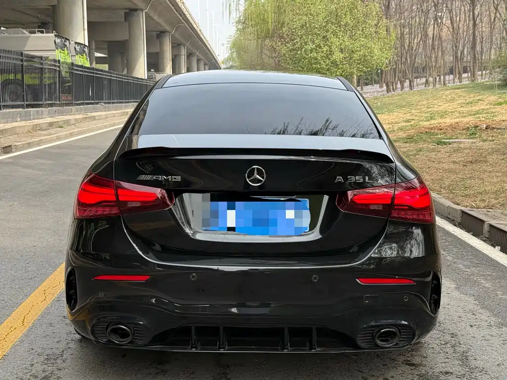 Mercedes-Benz A-Class AMG 2025 — фото 4