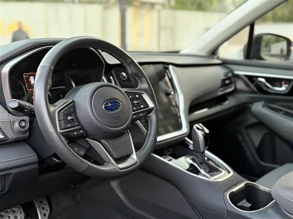 Subaru Outback 2022 — фото 11