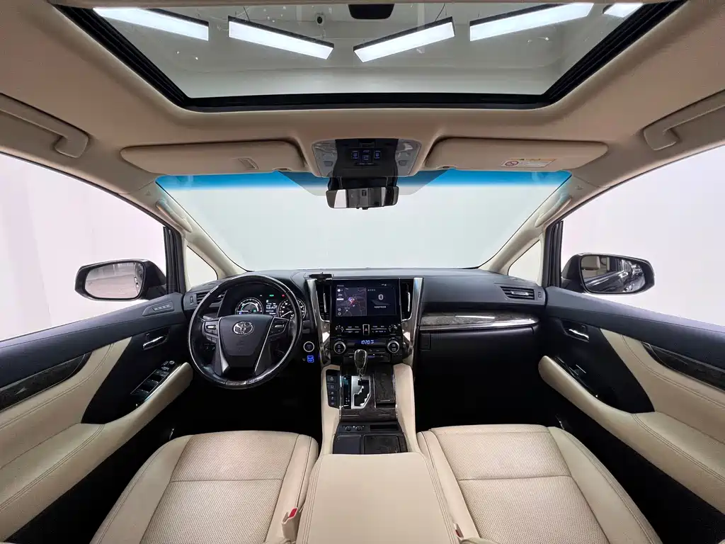 Toyota Vellfire 2022 — фото 25