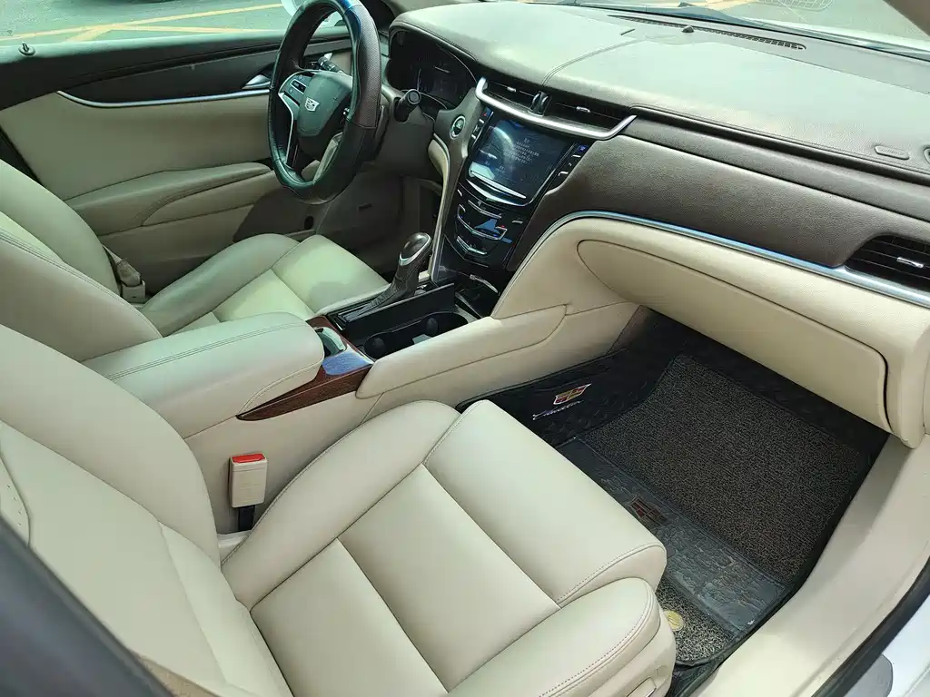 Cadillac XTS 2017 — фото 17