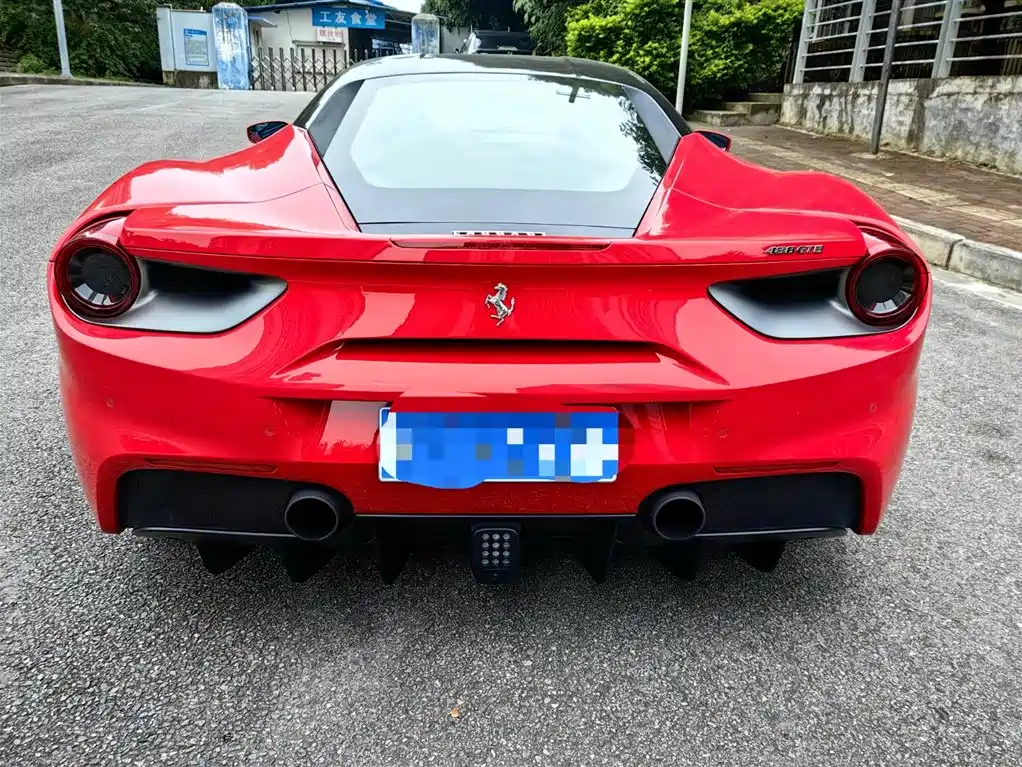 Ferrari 488 2018 — фото 6