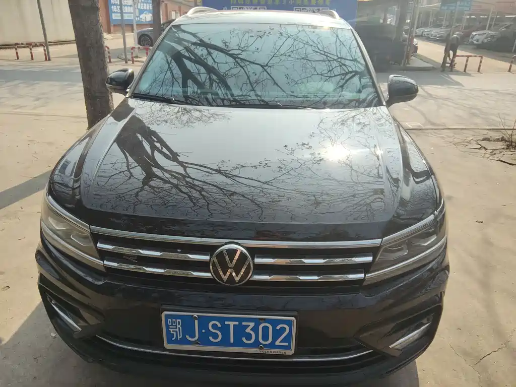 Volkswagen Tiguan L 2021 — фото 3