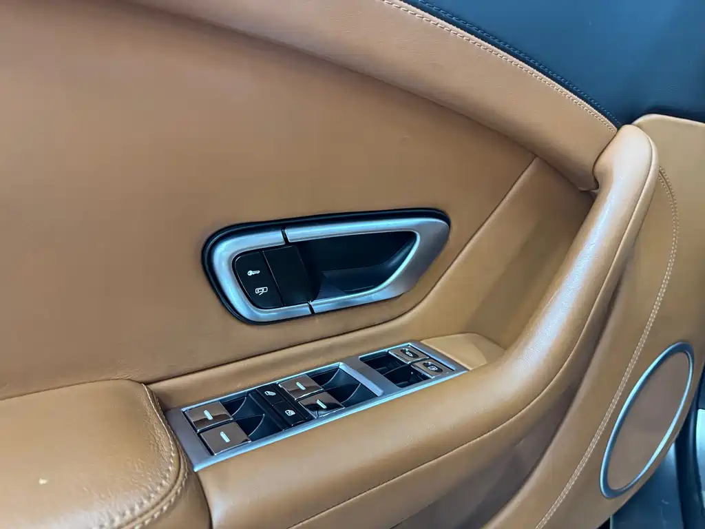 Bentley Continental 2013 — фото 9