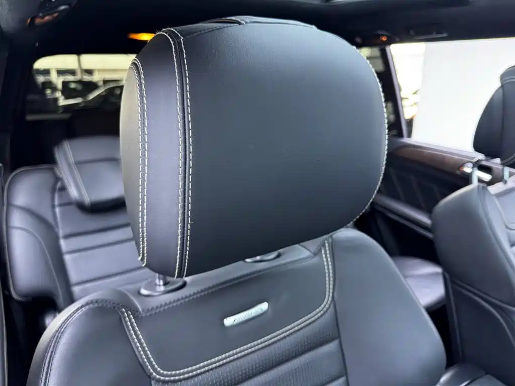 Mercedes-Benz GLS AMG 2017 — фото 19