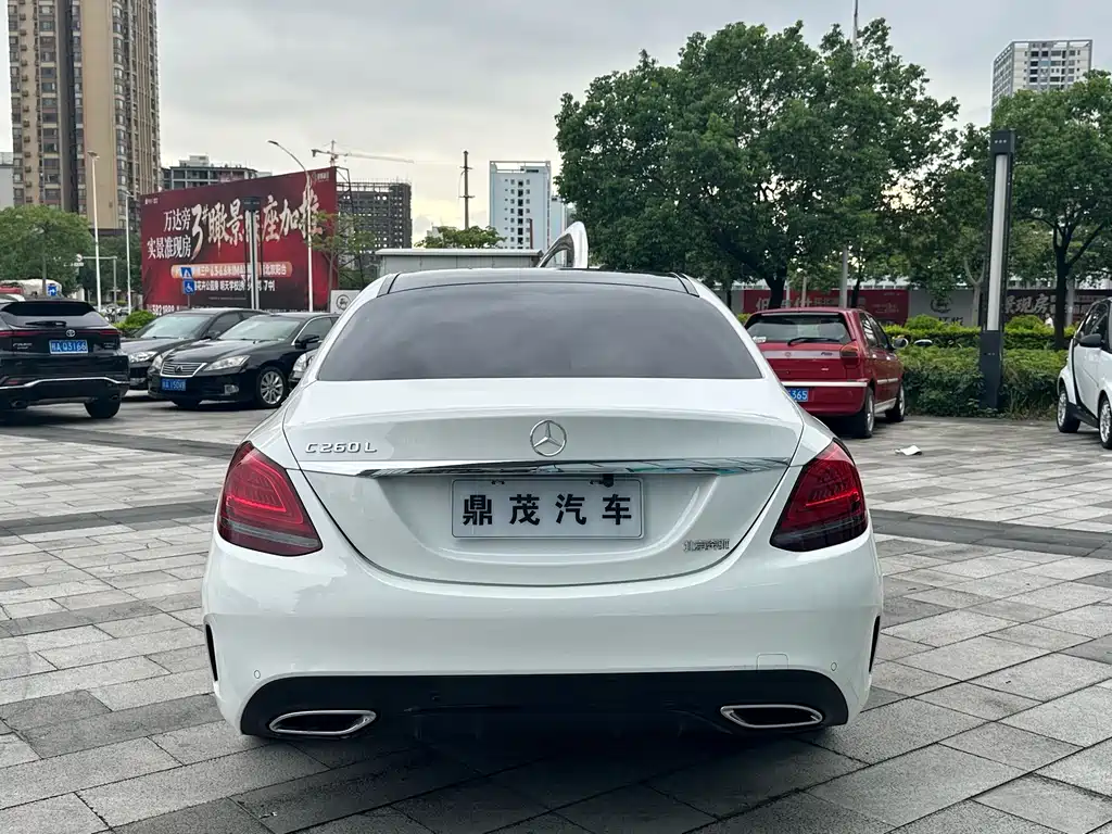 Mercedes-Benz C-Class 2021